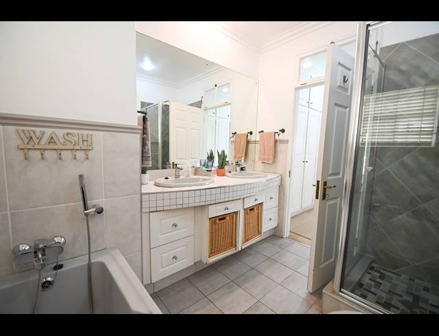 4 BEDROOM TOWNHOUSE FOR SALE IN WESTVILLE